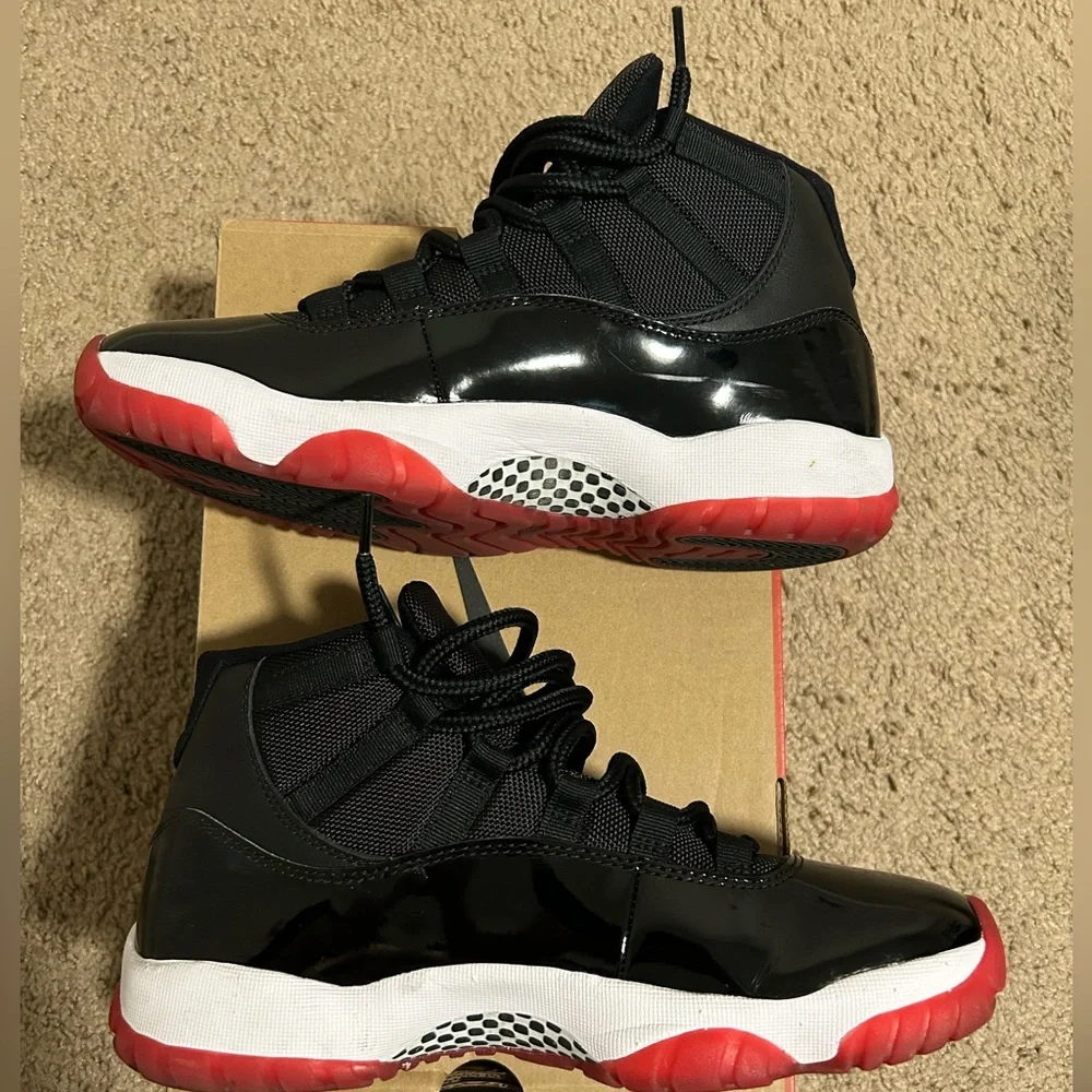 Men’s Jordan Bred 11s - Picture 6 of 7